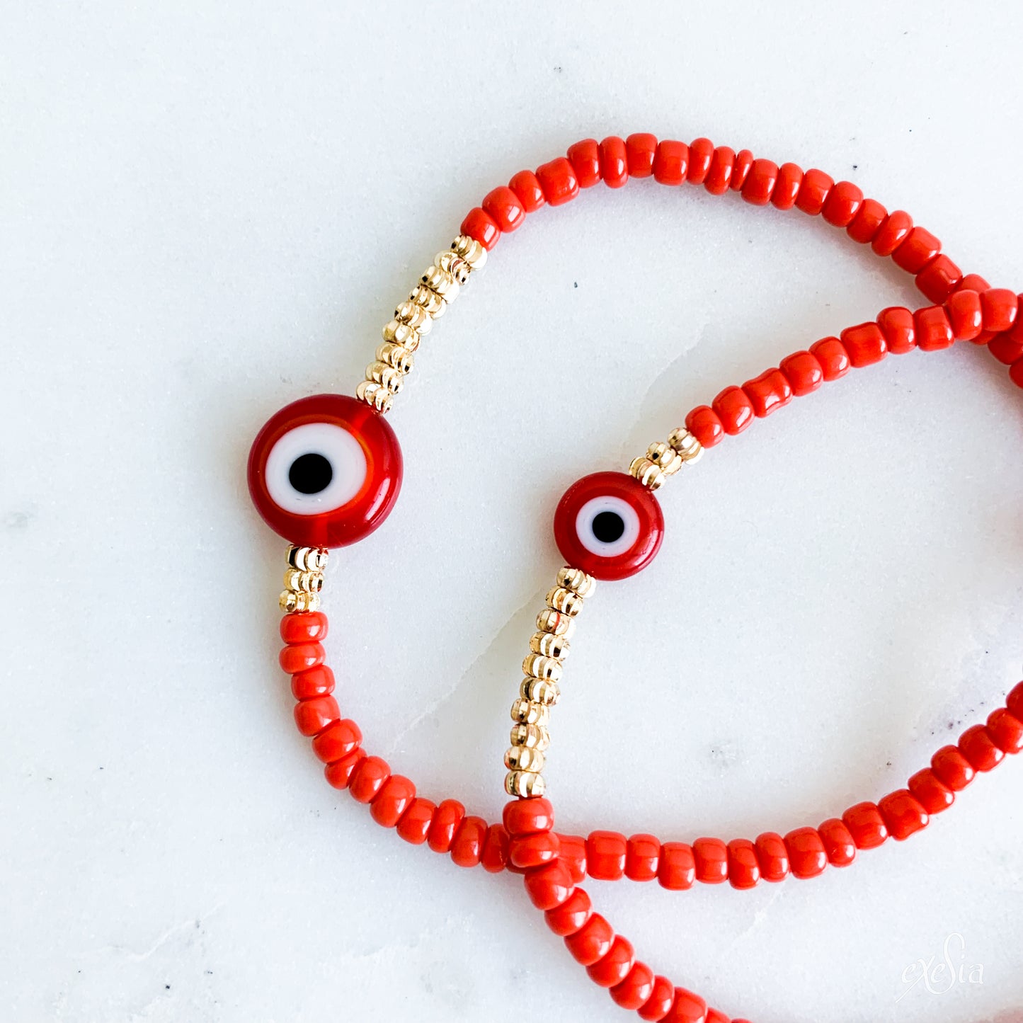 Speckled Seed Bead Mati Bracelet in Red