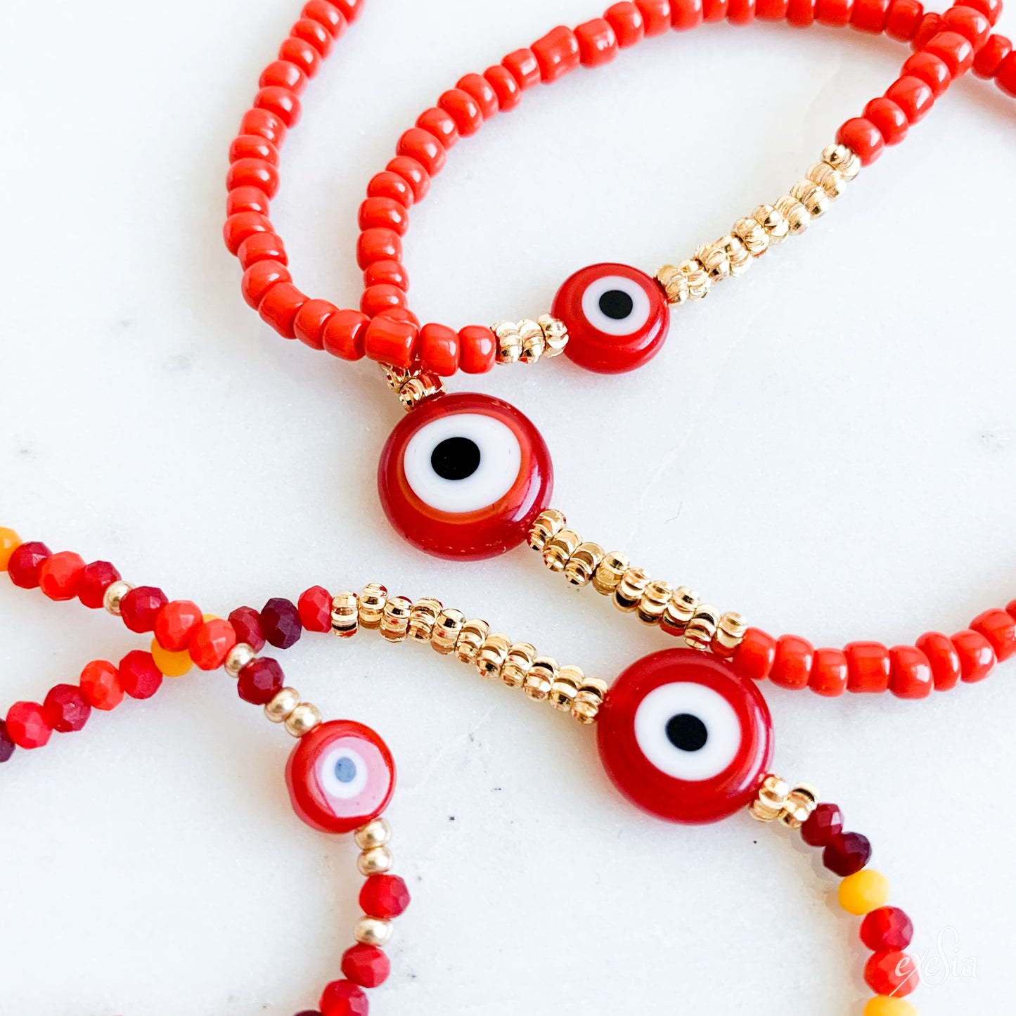 Speckled Seed Bead Mati Bracelet in Red