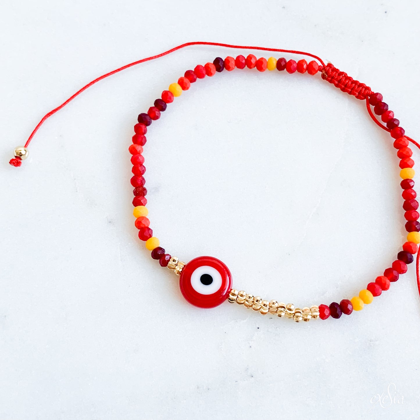 Speckled Seed Bead Mati Bracelet in Red