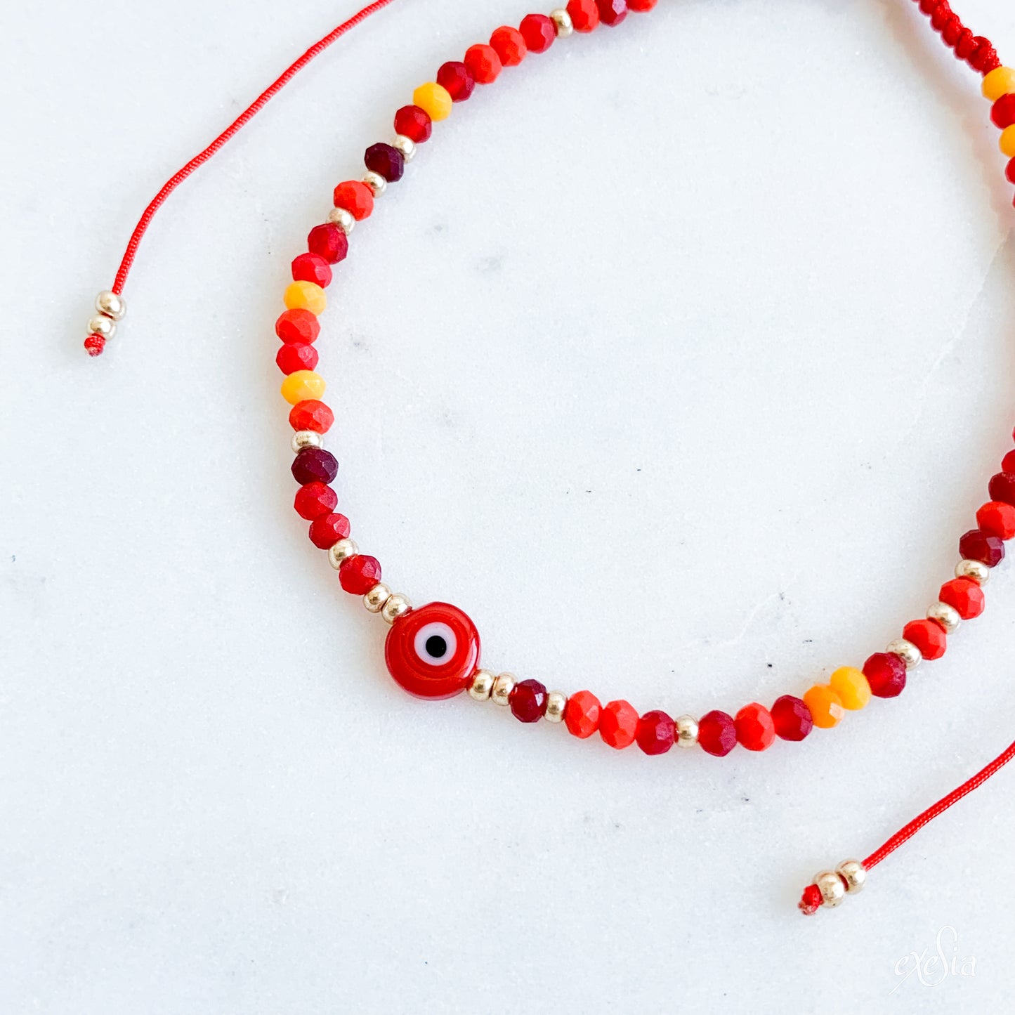 Speckled Seed Bead Mati Bracelet in Red